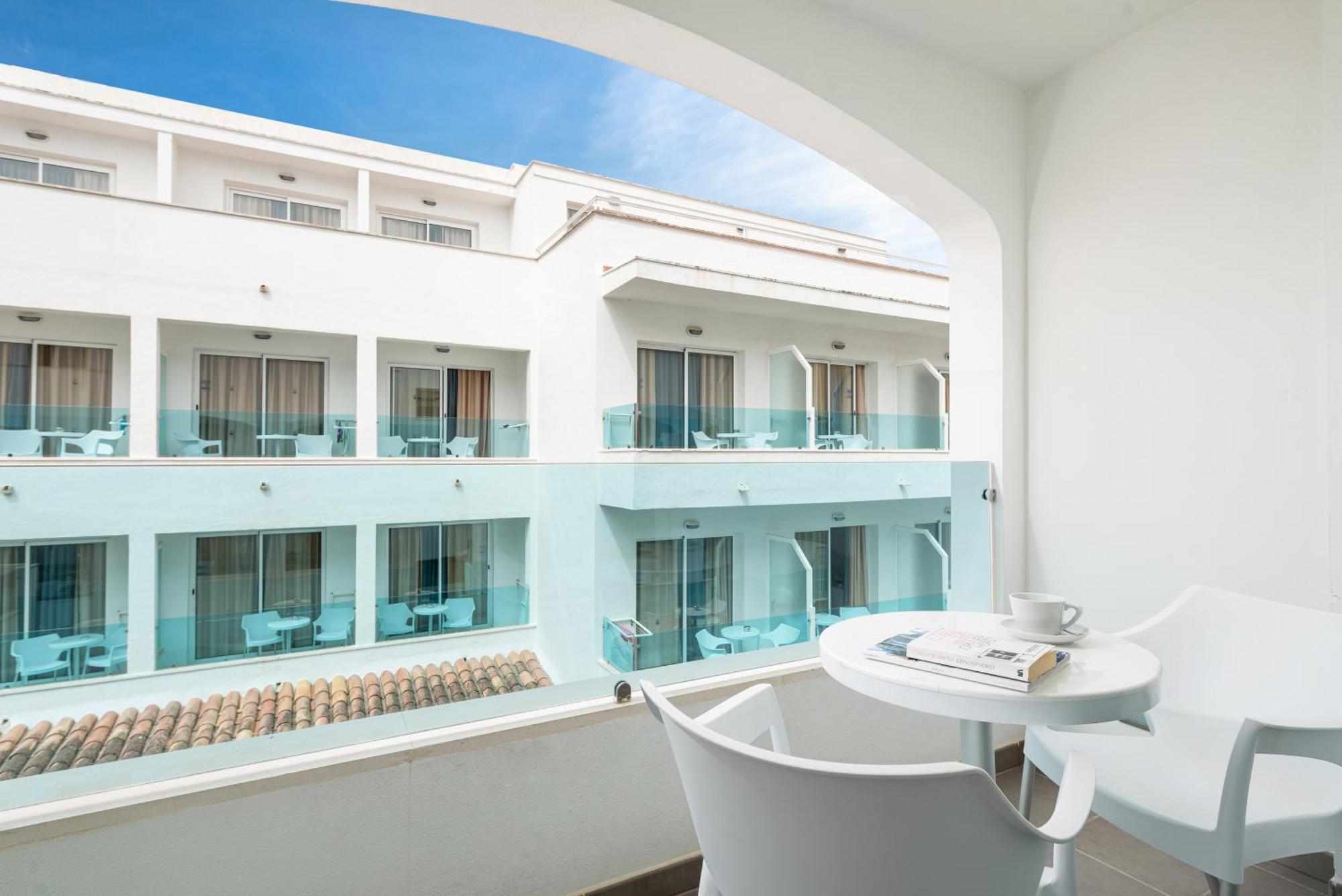 Superior Double Room City View