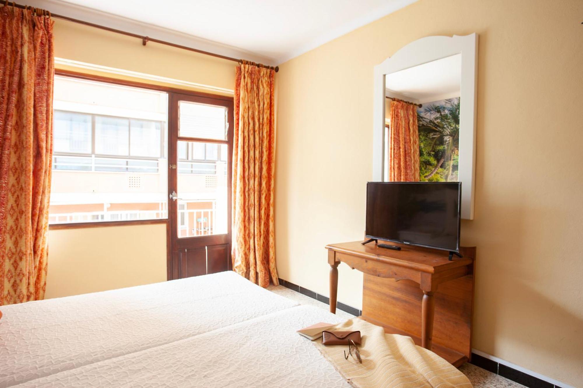 Single Room Balcony