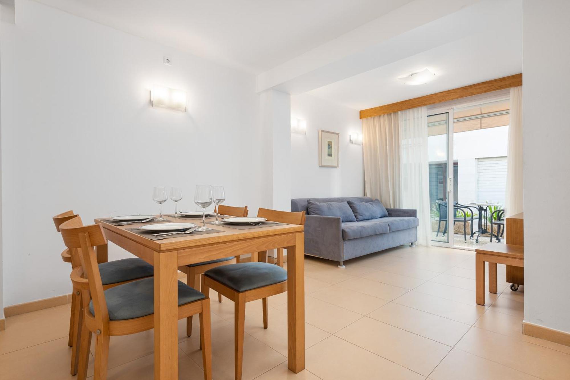 One-Bedroom Suite