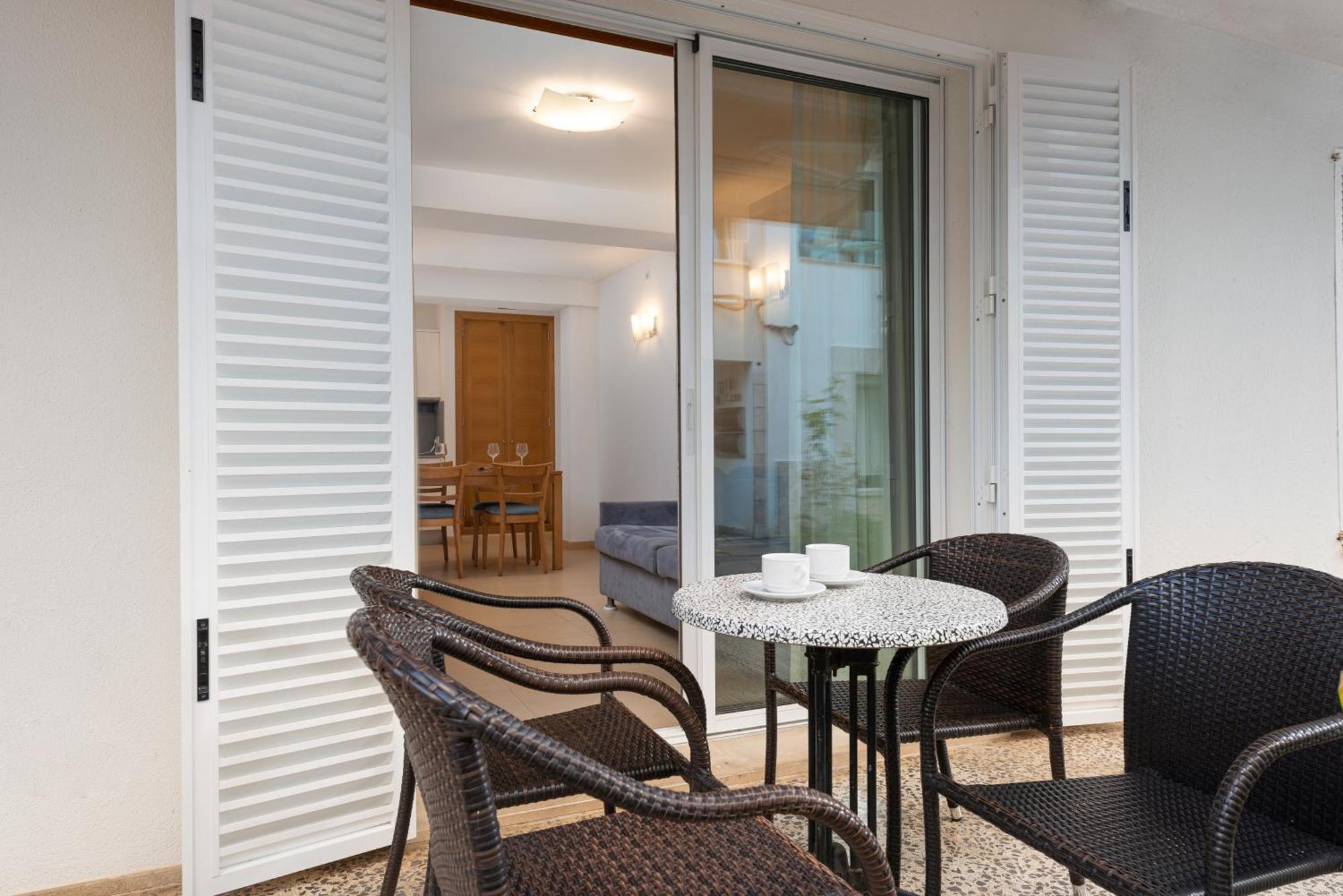 One-Bedroom Suite