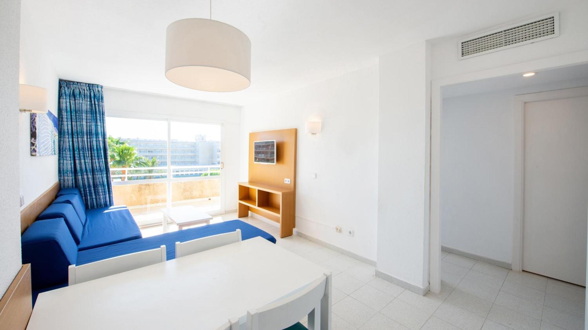 Apartment Pool View