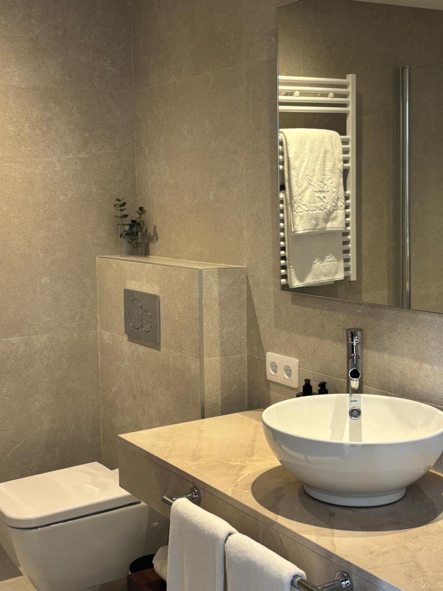 Double or Twin Room Seafront View Balcony
