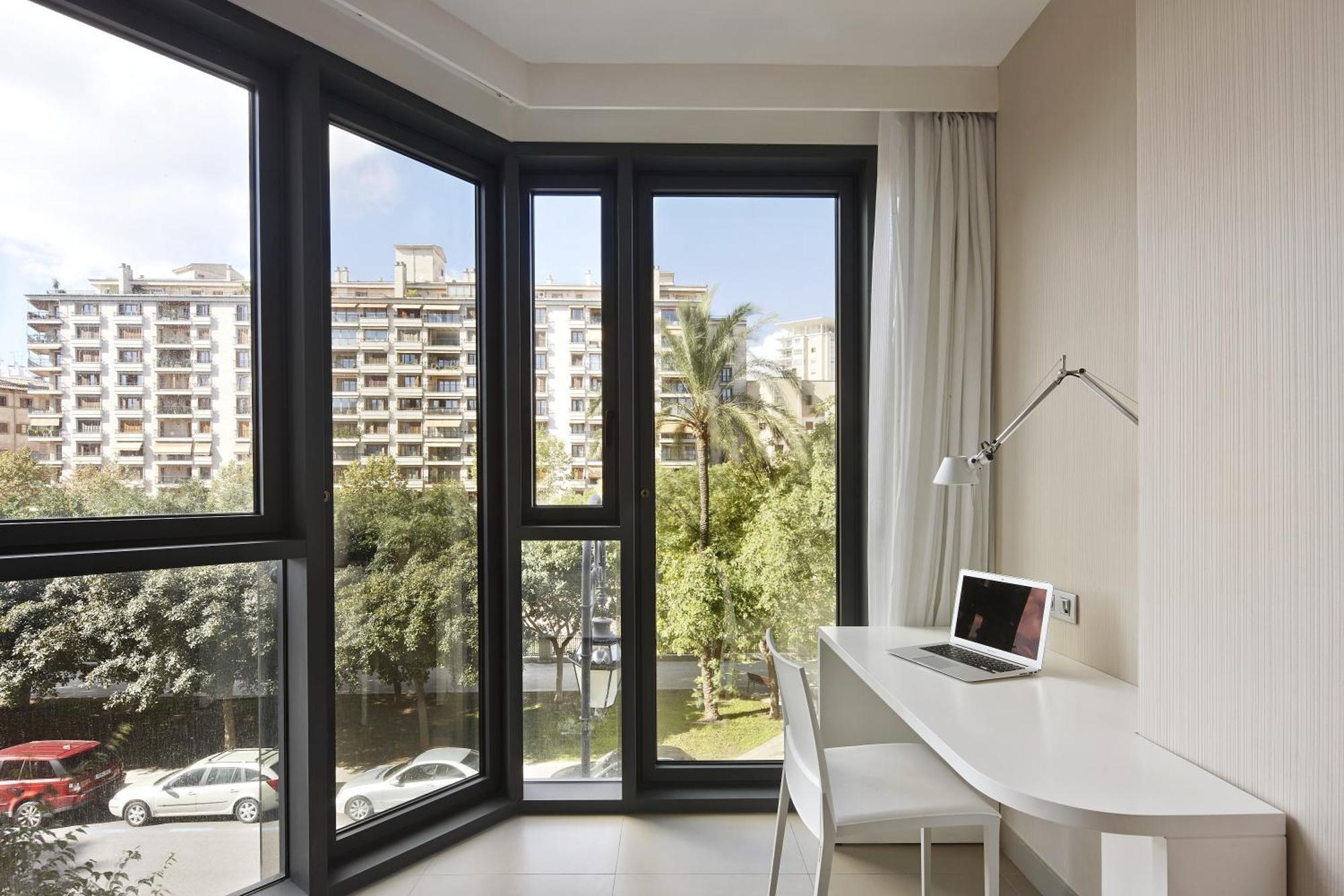 Double or Twin Room Paseo Mallorca view