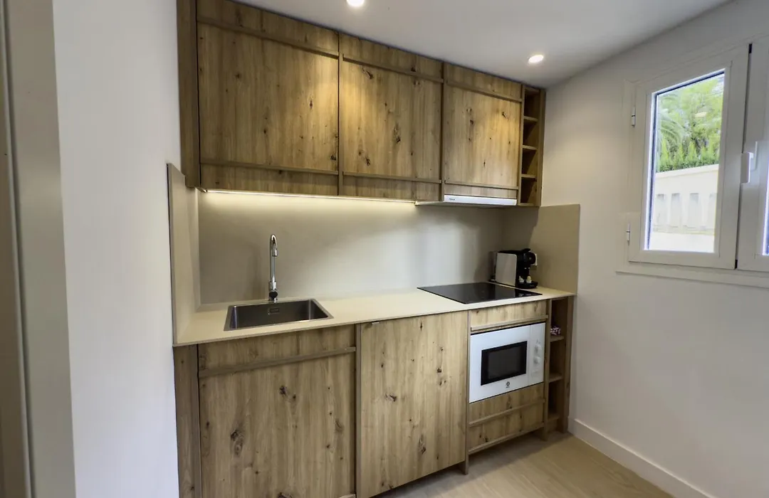 Suites Roc Portonova - Newly Renovated 2026-1