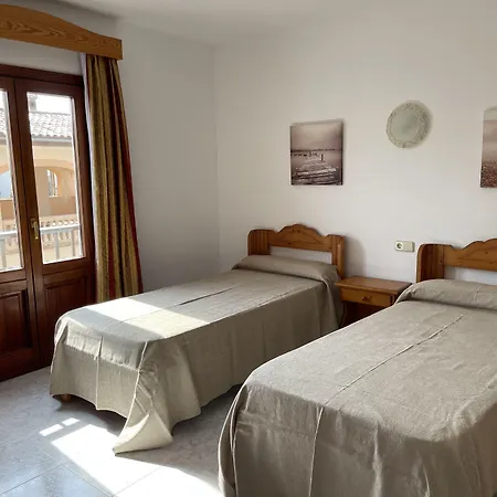Hostal Can Gallu-3