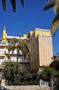 Hotel Rosamar Palma de Mallorca Con una Pista de Golf
