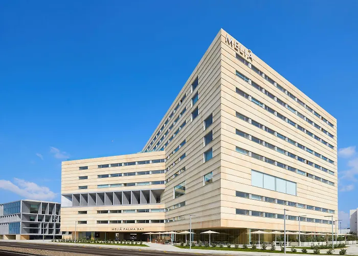 Hôtels à côté de Pueblo Español