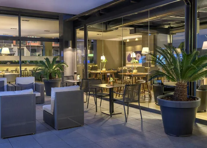 Hotel vicino a Plaça Major