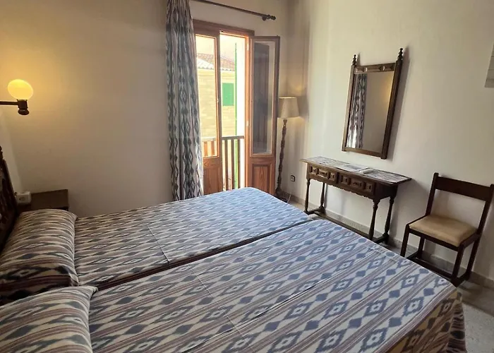 Hostal Restaurante Playa Colonia de Sant Jordi