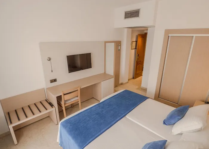 Palma de Mallorca Hotels near Palma de Mallorca Airport (PMI)