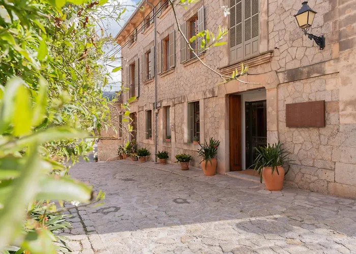 Hotels in Valldemossa (Mallorca)