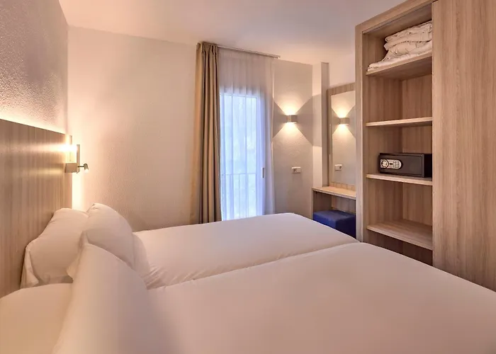 Universal Aparthotel Don Camilo Sant Elm