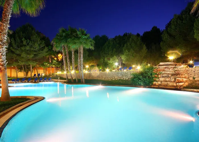 Peguera hotels near Illes Malgrats